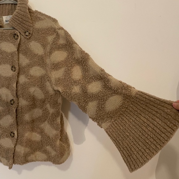 Oversized Sweater Cardigan - Picture 3 of 5